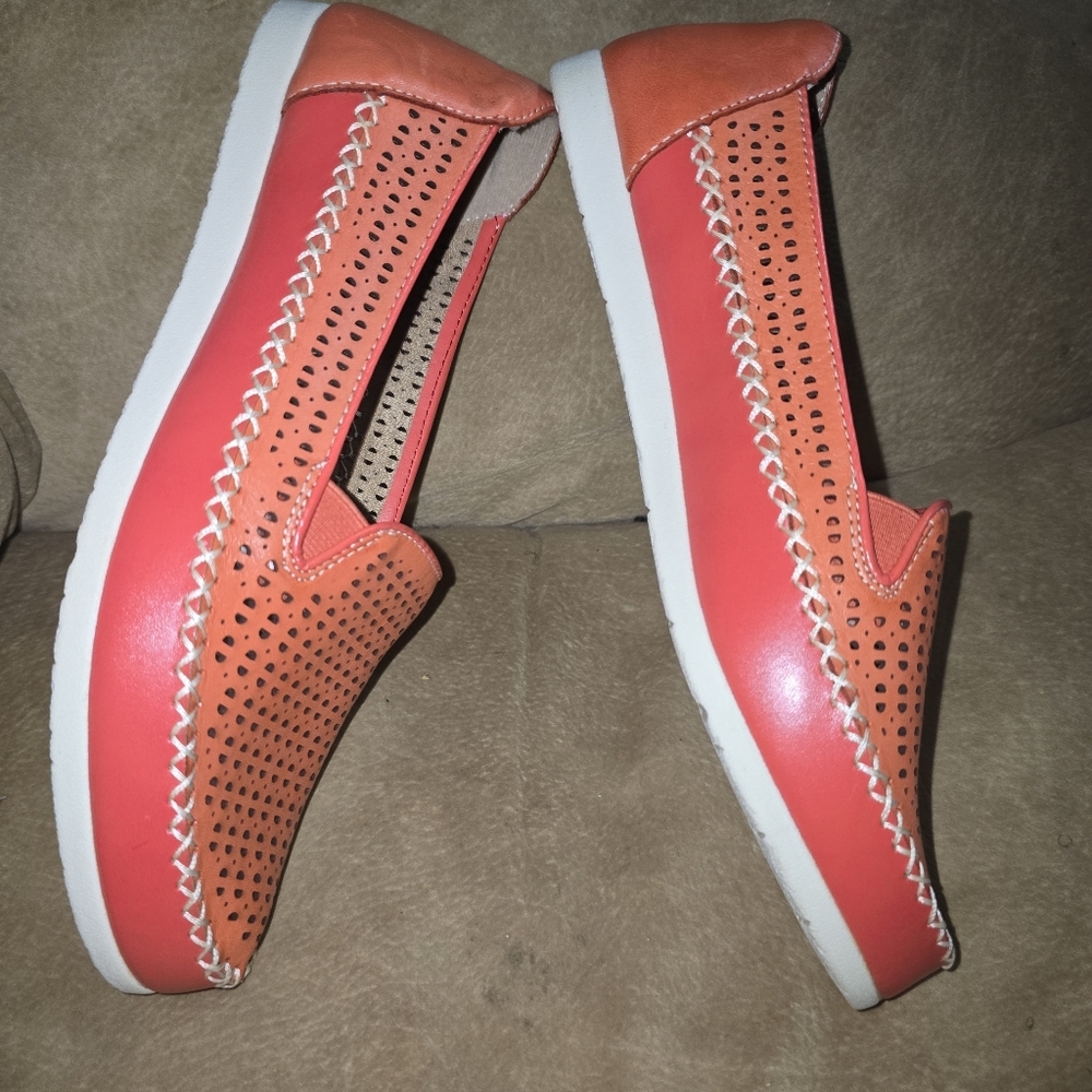 Earth Origins Lark Lizzy Women's Orange Leather Loafers Size 11 - Picture 2 of 9